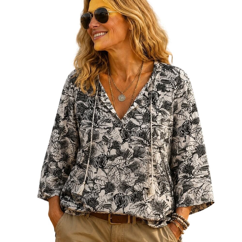 Chicos Zebra Jungle Print Knit Top Size 3 (Womens XL) Black White Novelty Boxy